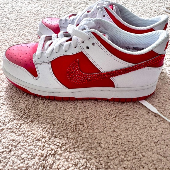 Red and white Nike Dunks. Womens size 7. - Picture 1 of 4